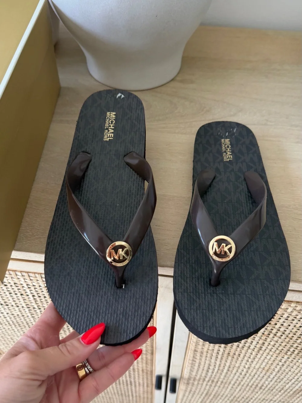 Michael Kors image shows
